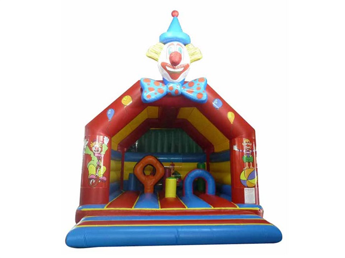 Clown with obstacles L4.2xW3.0xH3.5m L5.2xW4.0xH4.0m L6.2xW5.0xH4.3m
