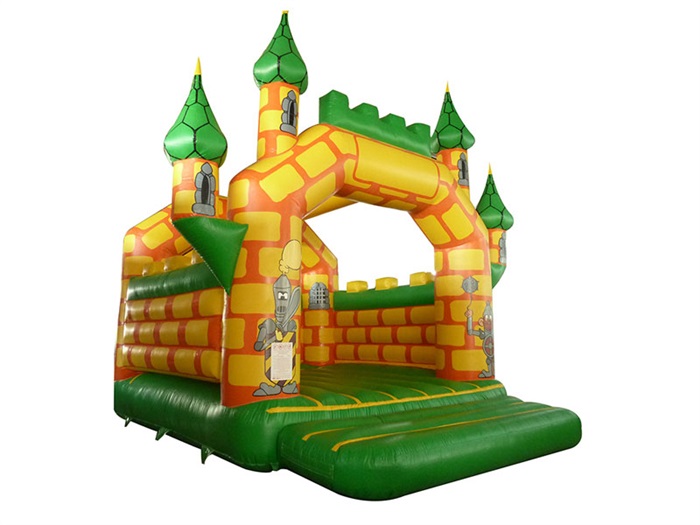 castle L6.3xW6.7xH6.0m